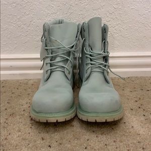 Women’s Timberland boots (mint green)